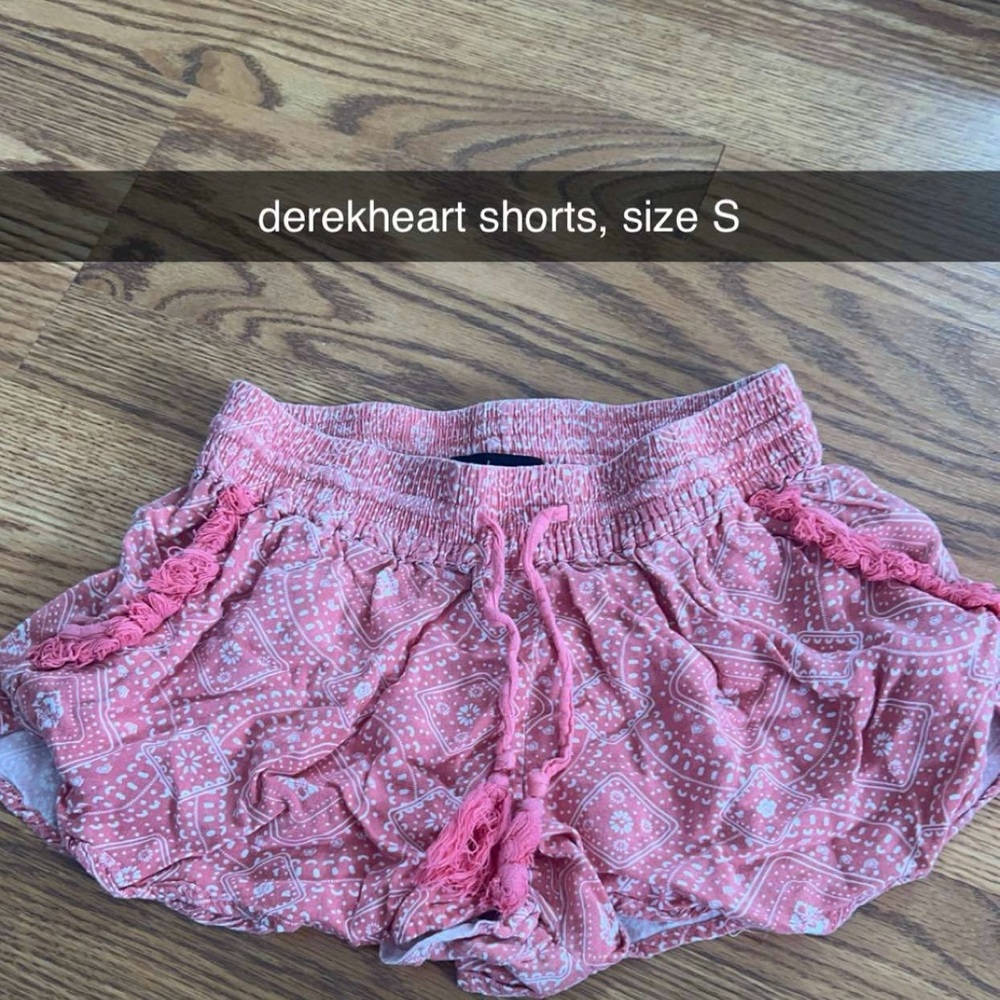 Derek Heart Women's Pink Shorts